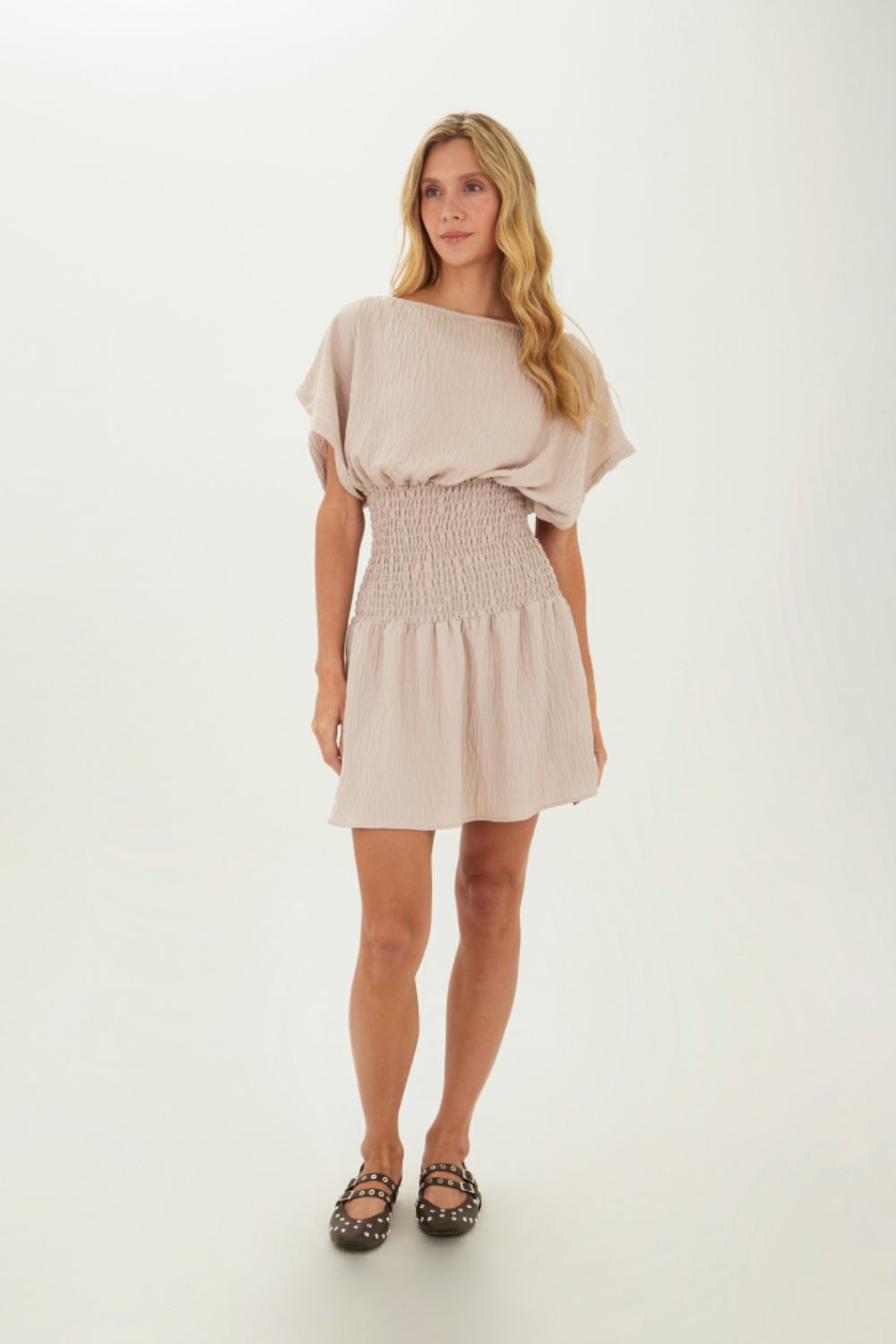 Vestido Corto Phoebe Beige